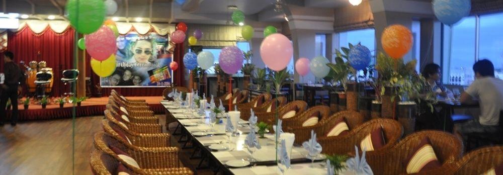 Hotel Queen مانديلاي المظهر الخارجي الصورة