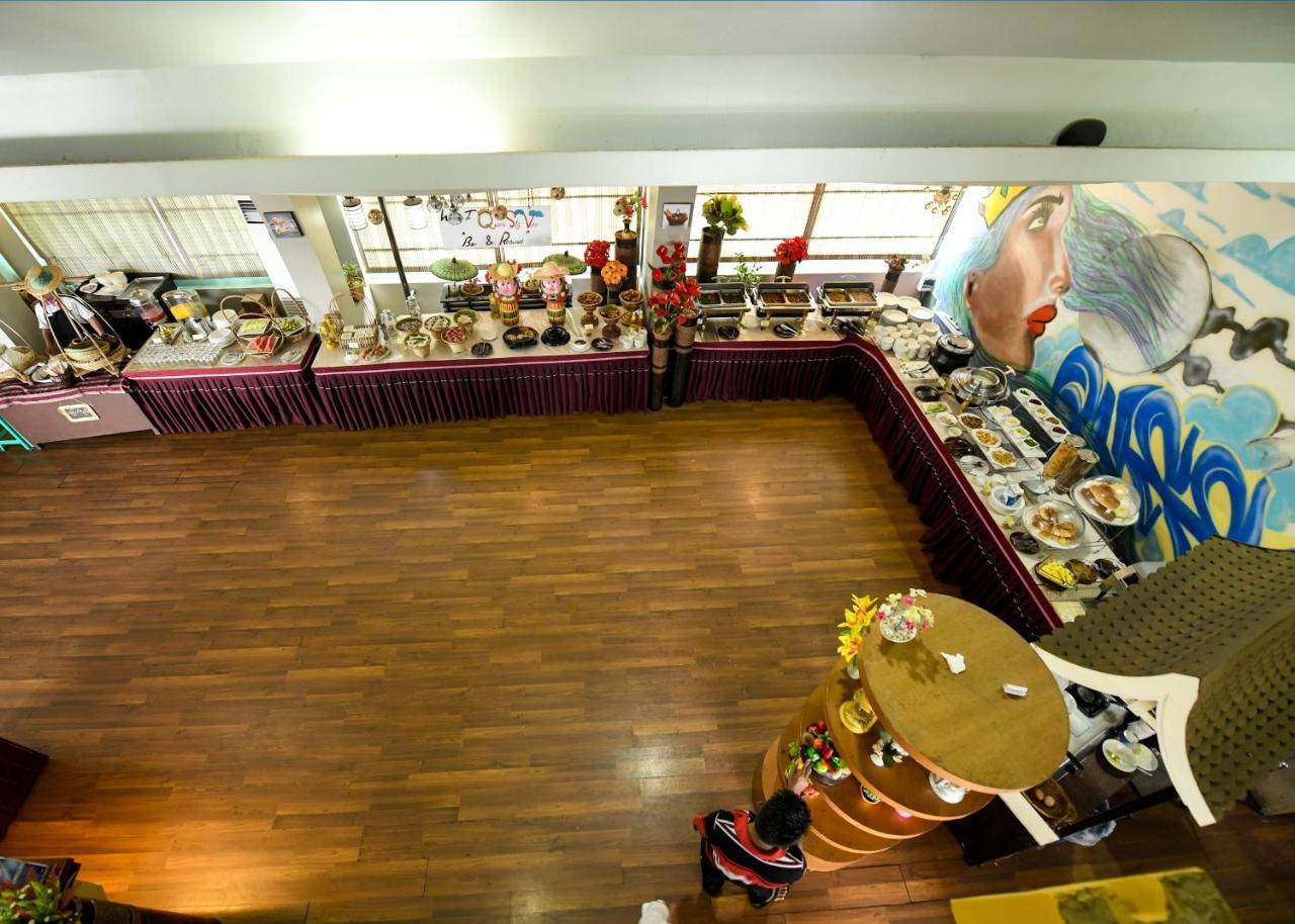 Hotel Queen مانديلاي المظهر الخارجي الصورة